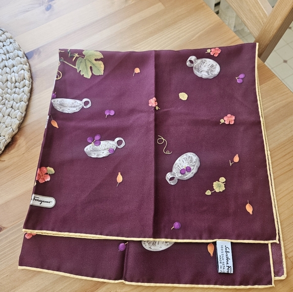Silk scarf Salvatore Ferragamo - Picture 2 of 8